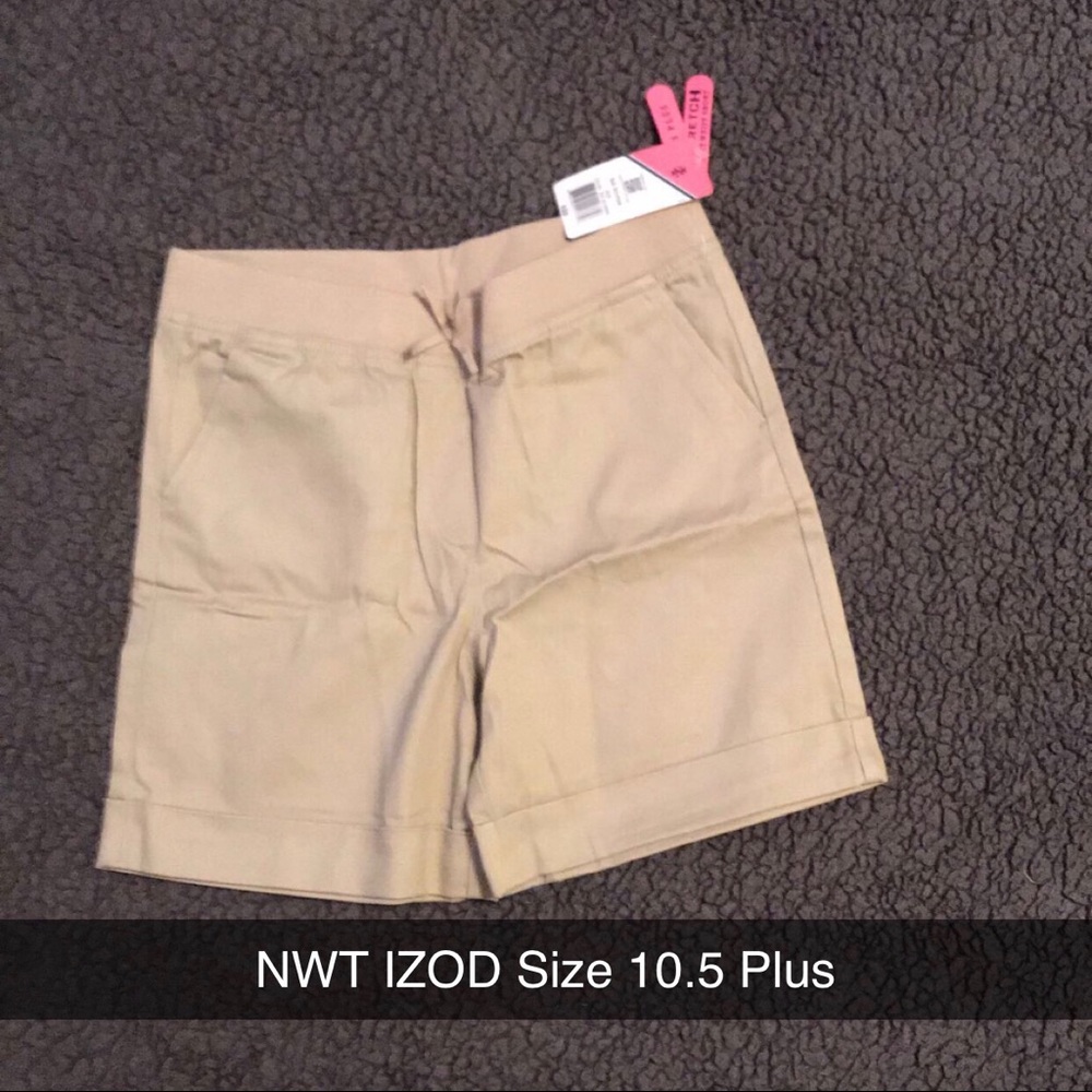 Izod khaki shorts NWT